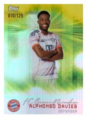 fotbalová kartička 2025-26 Topps Team set FC Bayern Munchen Pitch Pursuits PP-1 Alphonso Davies Yellow /125