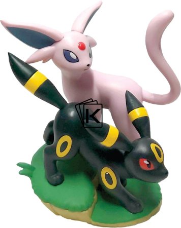 Pokémon TCG Prismatic Evolutions - Premium Figure Collection