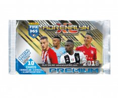 PREMIIUM Balíček fotbalových kartiček Panini FIFA 365 – 2019 (10 karet – 1 limitovaná karta)