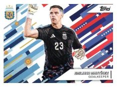 fotbalová kartička 2025-26 Topps Team Set Argentina Toast the Host 37 Emiliano Martínez