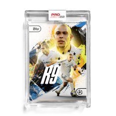Fotbalová kartička Topps Project 22  Project 22 Fenomeno Ronaldo by  Che Heijnen /2,118