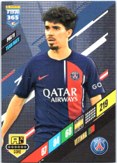 fotbalová karta Panini FIFA 365 2024 Adrenalyn XL PSG11 Vitinha Paris Saint-Germain Team Mate