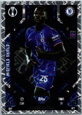 Fotbalová kartička 2024-25 Topps Match Attax EXTRA UEFA Club Competitions Midfield Shield 311 Moisés Caicedo (Chelsea)