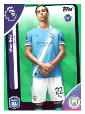 fotbalová kartička 2025-26 Topps  Premier League 185 Vitor Reis (Manchester City)  -  Rookie-PARALLEL Green